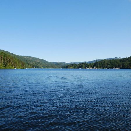 Shawnigan Suite B & B Shawnigan Lake Екстер'єр фото