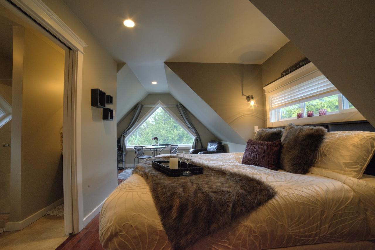 Shawnigan Suite B & B Shawnigan Lake Екстер'єр фото